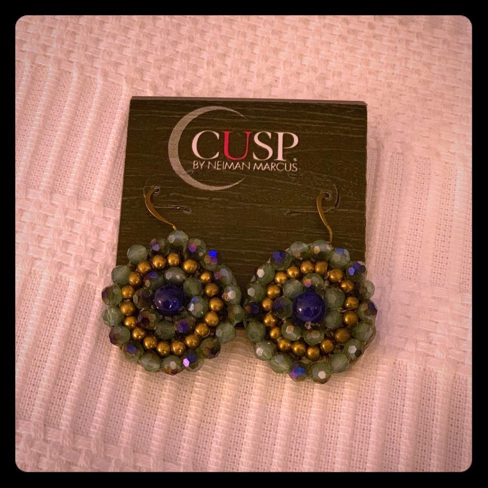 Cusp by Neiman Marcus dangle earrings
